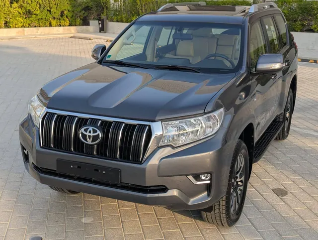 2022 Toyota Land Cruiser Prado Sunroof, camera, photo 2 of 10