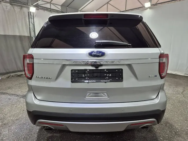 2017 Ford Explorer 2.3, photo 4 of 8