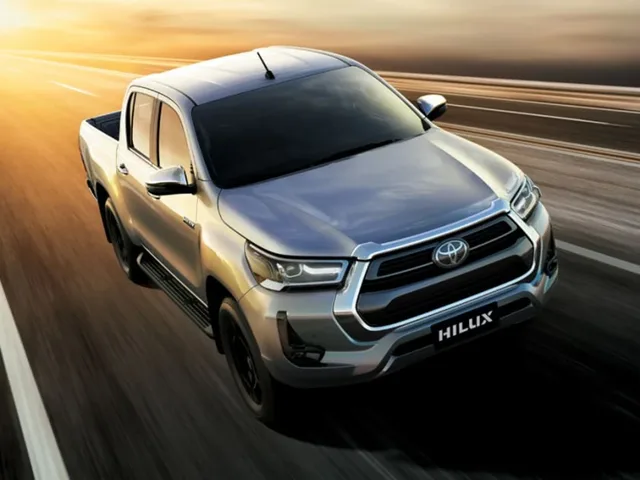 2026 Toyota Hilux TGN126 double cab, photo 2 of 6