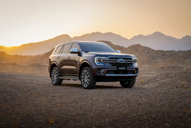 2026 Ford Everest Titanium, photo 1 of 6