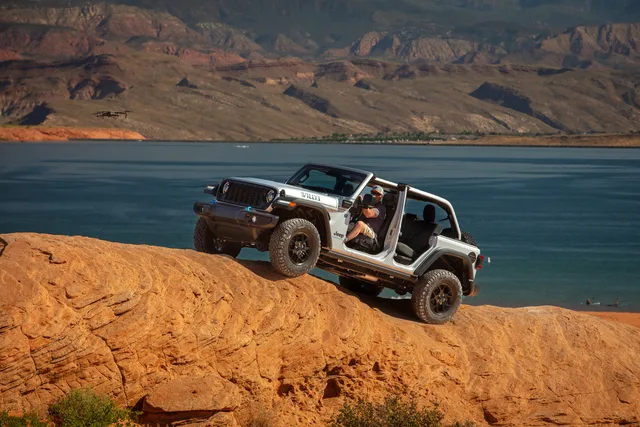 2026 Jeep Wrangler Unlimited Sport 2.0T, photo 5 of 8