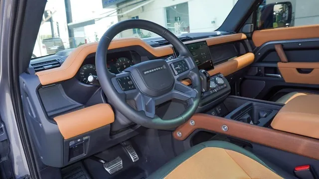 2024 Land Rover Defender P400 3.0, photo 5 of 10