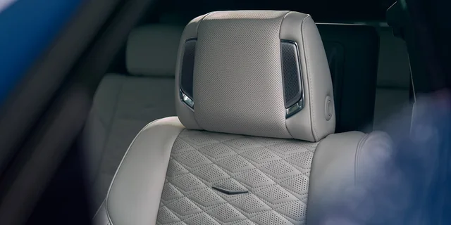 2026 Cadillac Escalade Premium Luxury, photo 7 of 7