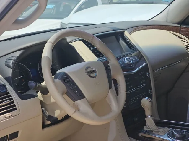 2017 Nissan Patrol SE T2 4.0 V6, photo 8 of 8