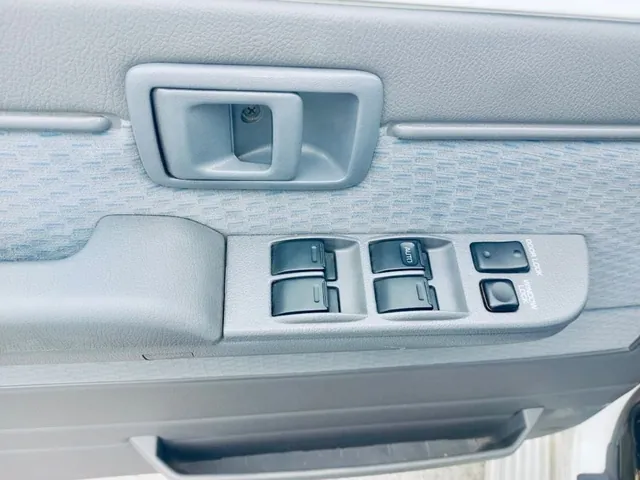 2019 Toyota Land Cruiser 76 Hardtop Standard, photo 9 of 10