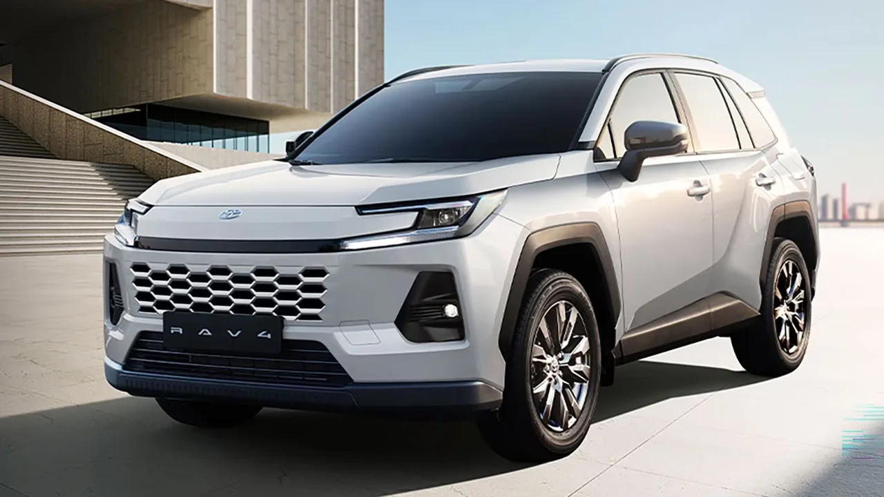 2026 Toyota RAV4, photo 1 of 8