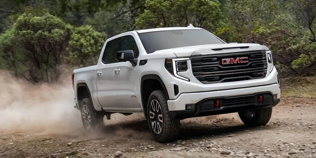 2026 GMC Sierra LD AT4, photo 2 of 7