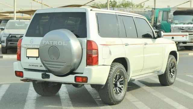 2022 Nissan Patrol Safari SV 4.8, photo 7 of 10