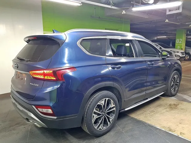 2019 Hyundai Santa Fe Standard, photo 7 of 9