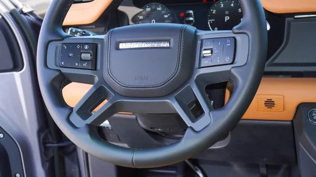2024 Land Rover Defender P400 3.0, photo 6 of 10
