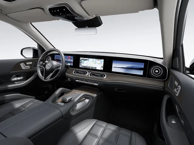 2026 Mercedes-Benz GLS 450 4MATIC, photo 3 of 7