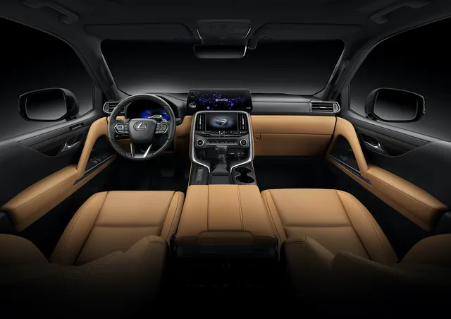 2026 Lexus LX600 Signature, photo 3 of 6