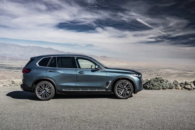 2026 BMW X5 xDrive40i M Sport, photo 1 of 7