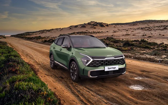 2026 Kia Sportage LX, photo 2 of 8