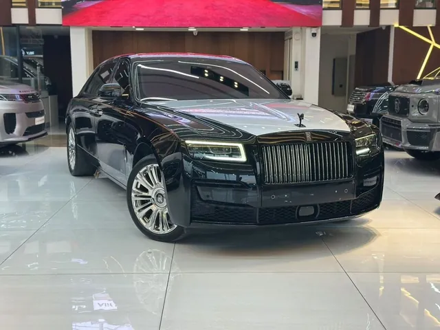 2023 Rolls-Royce Ghost Black Badge, photo 1 of 8