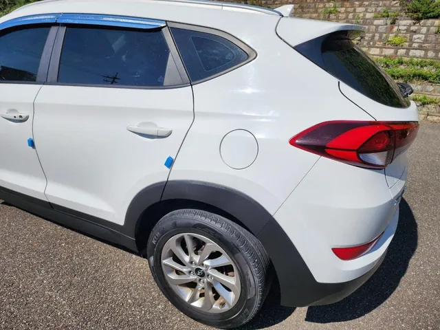 2017 Hyundai Tucson Standard, photo 5 of 8
