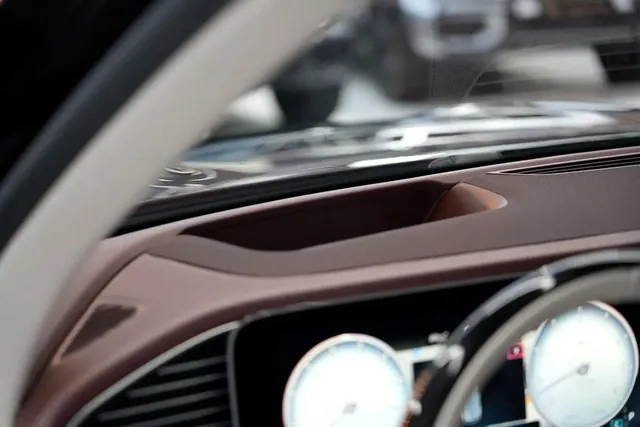 2026 Mercedes-Maybach GLS 600, photo 9 of 10 of this vehicle