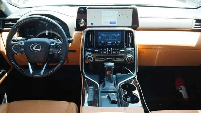 2025 Lexus LX 600 Signature 3.5, photo 7 of 9