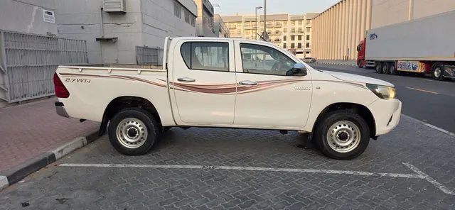 2019 Toyota Hilux GL 2.7 4x4, photo 2 of 10