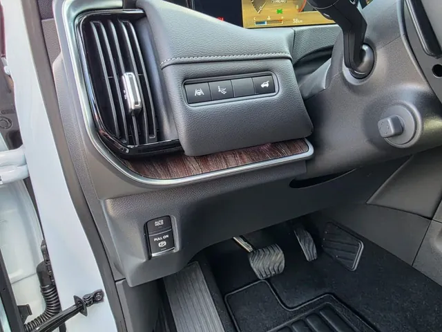 2026 Nissan Patrol LE Platinum City, photo 7 of 10