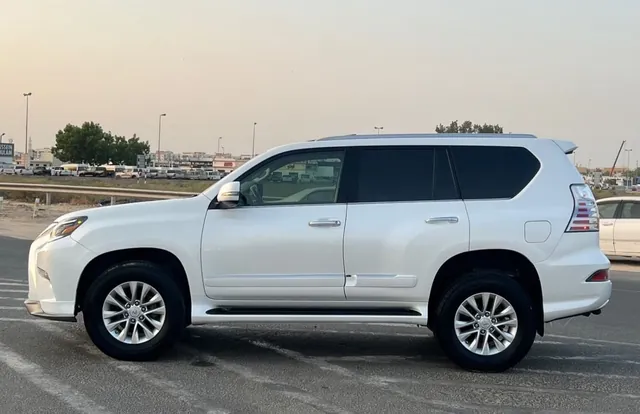 2018 Lexus GX 460 V8 full option, photo 7 of 10