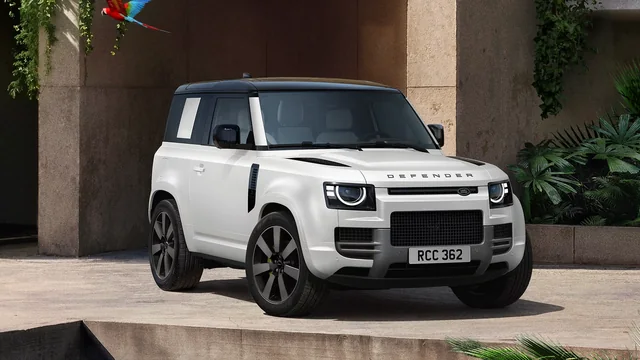 2026 Land Rover Defender 90 X-Dynamic HSE P400, photo 1 of 7