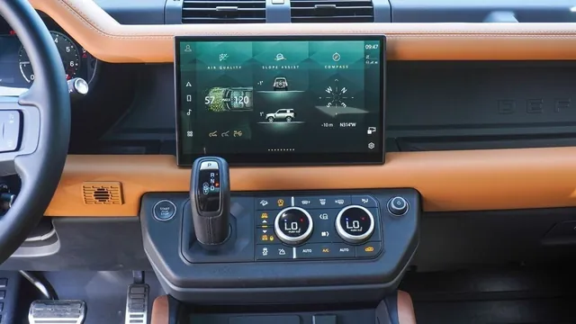 2024 Land Rover Defender P400 3.0, photo 7 of 10