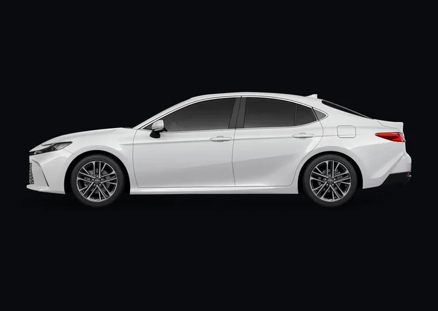 2026 Toyota Camry GLE, photo 1 of 6