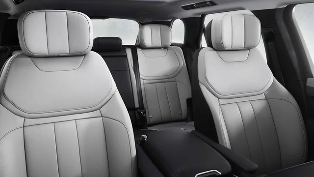 2026 Range Rover Sport Dynamic HSE P530, photo 7 of 8