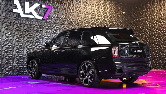 2024 Rolls-Royce Cullinan Black Badge, photo 6 of 10