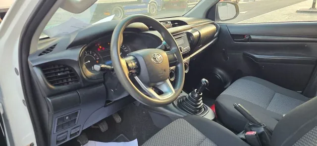 2019 Toyota Hilux GL 2.7 4x4, photo 8 of 10