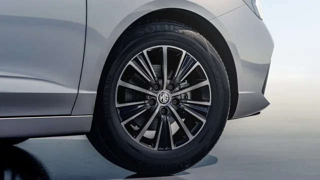 2026 MG5 1.5L CVT STD, photo 6 of 6