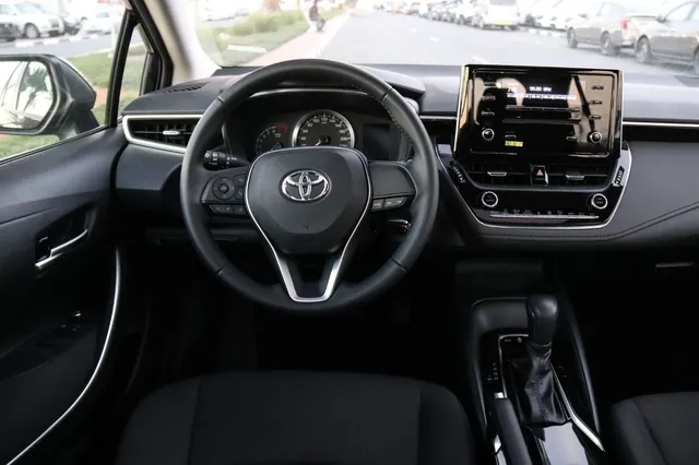 2026 Toyota Corolla XLI HEV, photo 7 of 10