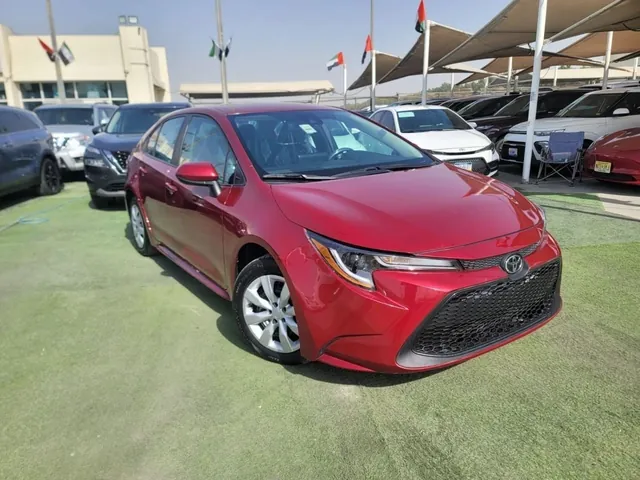 2022 Toyota Corolla 1.8, photo 1 of 8