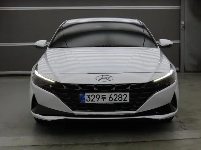 2021 Hyundai Elantra (Avante) 1.6, photo 2 of 9
