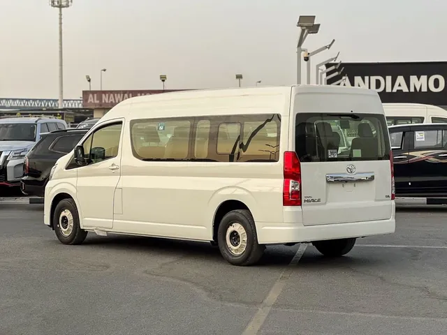 2026 Toyota Hiace GL 3.5, photo 6 of 8
