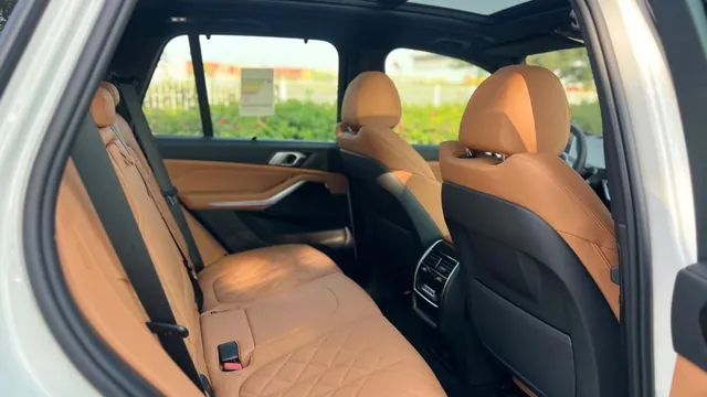 2025 BMW X5 xDrive40i M Sport Pro, photo 9 of 10