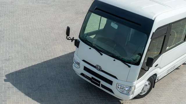 2026 Toyota Coaster STD 4.0L Diesel 23-seat, photo 4 of 8