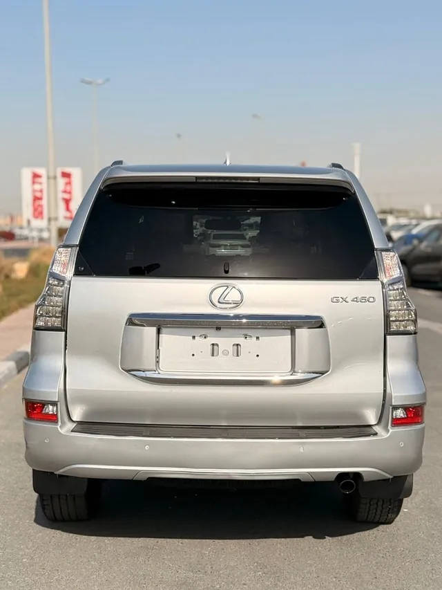 2018 Lexus GX 460 Platinum Premier, photo 2 of 8