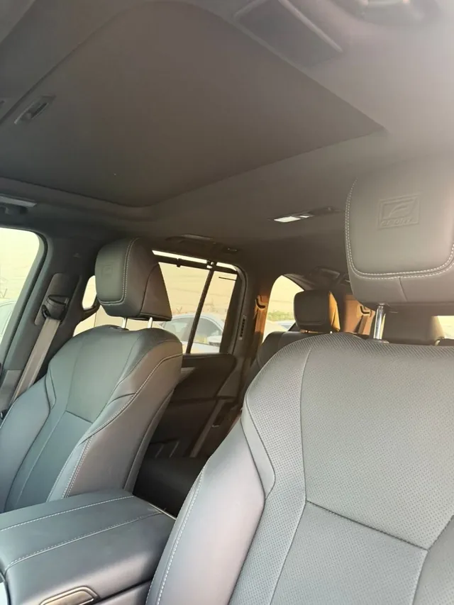 2025 Lexus LX 600 F Sport, photo 10 of 10