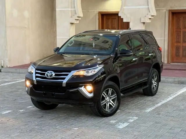 2020 Toyota Fortuner EXR 2.7 4WD, photo 1 of 10