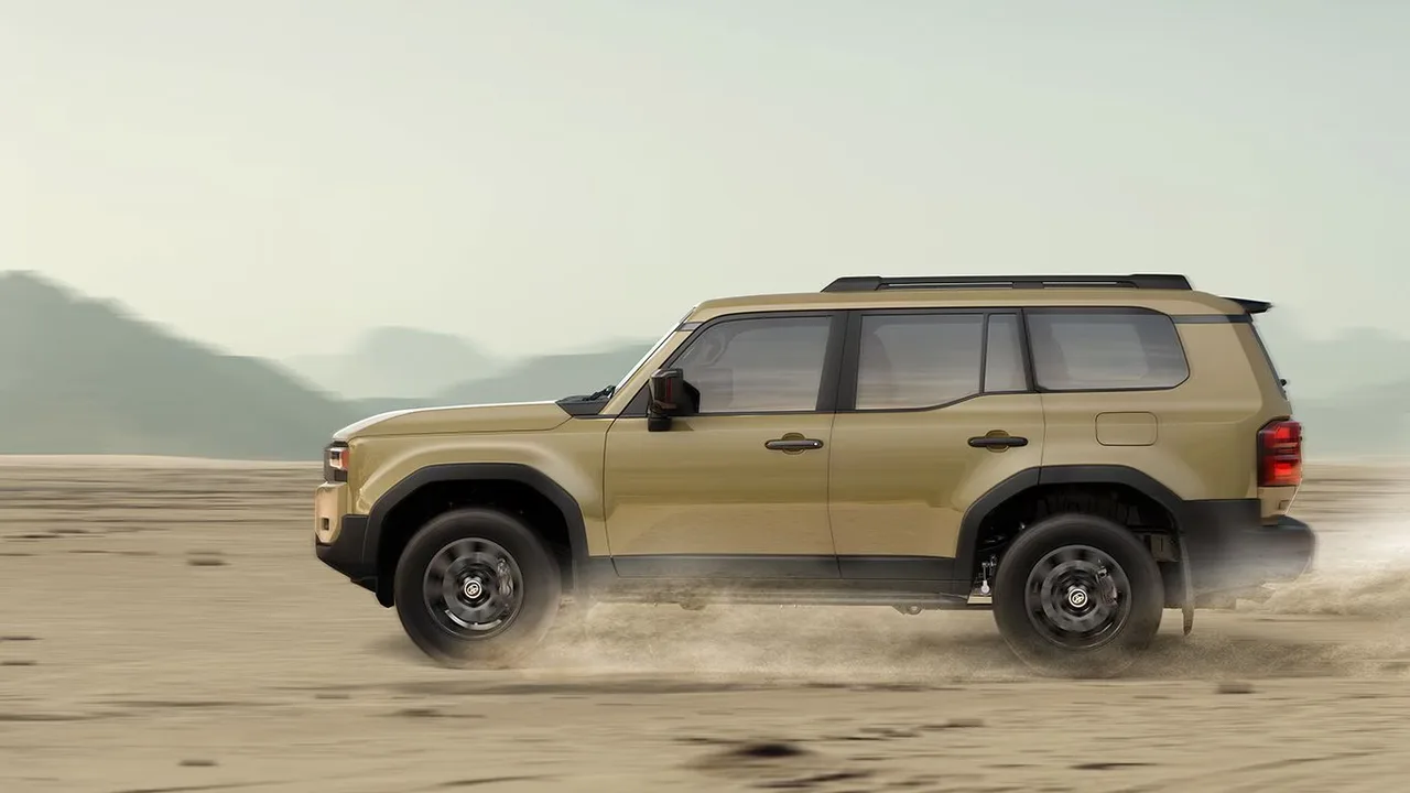 2026 Toyota Prado TX, photo 1 of 6