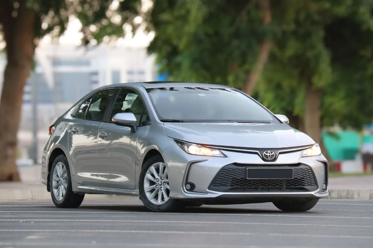 2026 Toyota Corolla XLI HEV, photo 1 of 10
