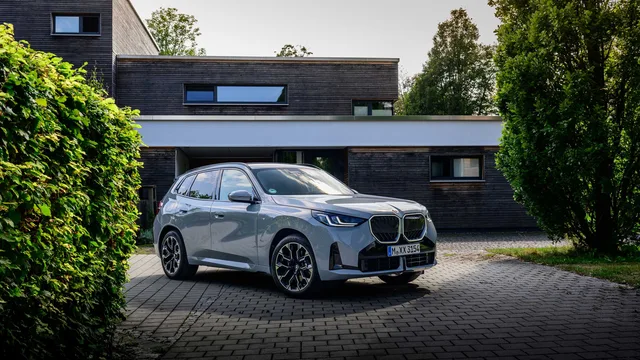 2026 BMW X3 20 xDrive M Sport Pro, photo 5 of 8