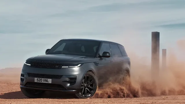 2026 Range Rover Sport Dynamic HSE P530, photo 4 of 8