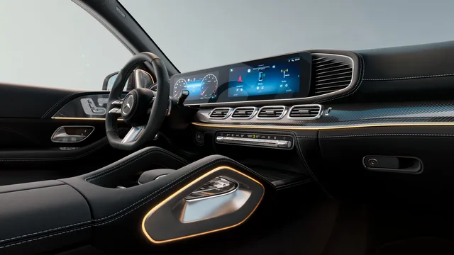 2026 Mercedes-Benz GLS 450 4MATIC, photo 5 of 7