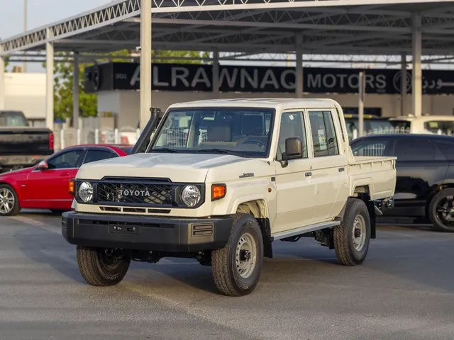 2026 Toyota Land Cruiser 79 Double Cab, photo 1 of 10 of this vehicle