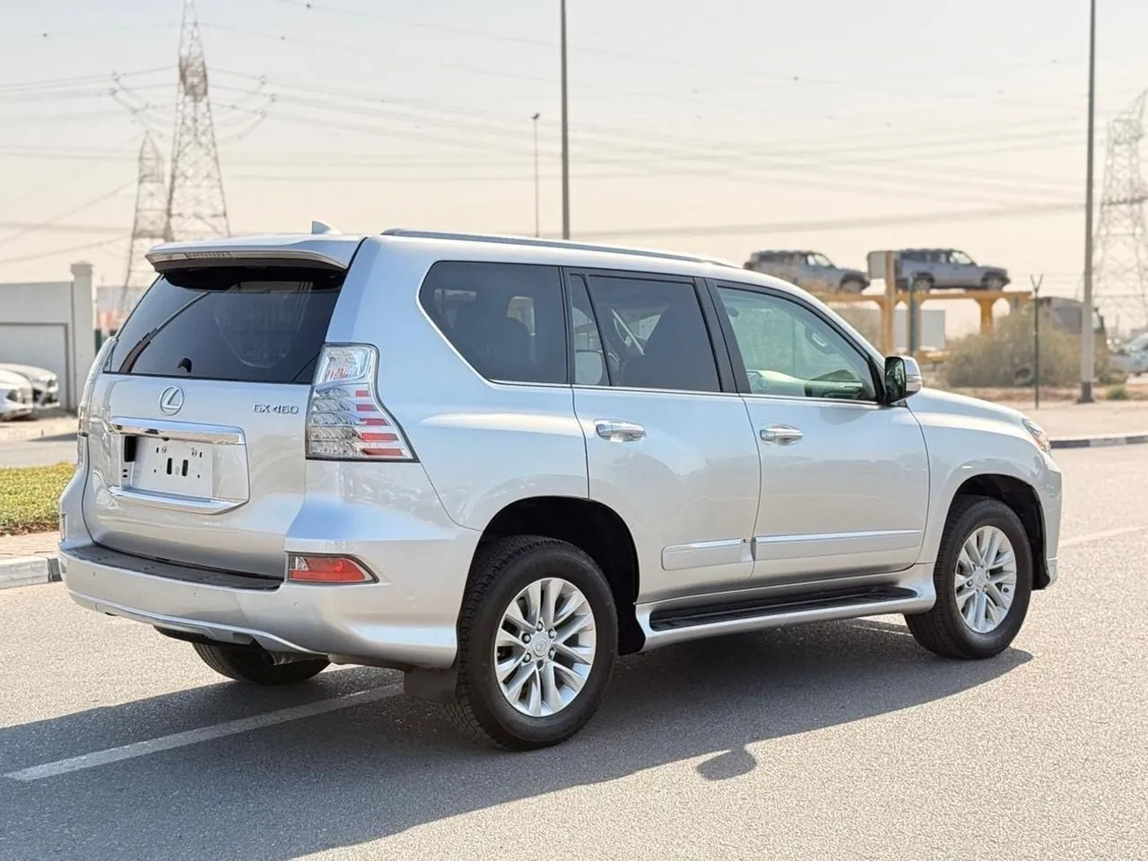2018 Lexus GX 460, photo 3 of 10 of this vehicle
