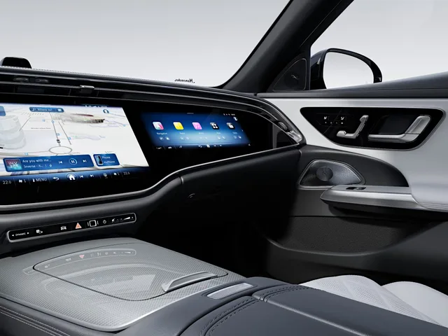 2026 Mercedes-Benz E-Class E 200, photo 4 of 6