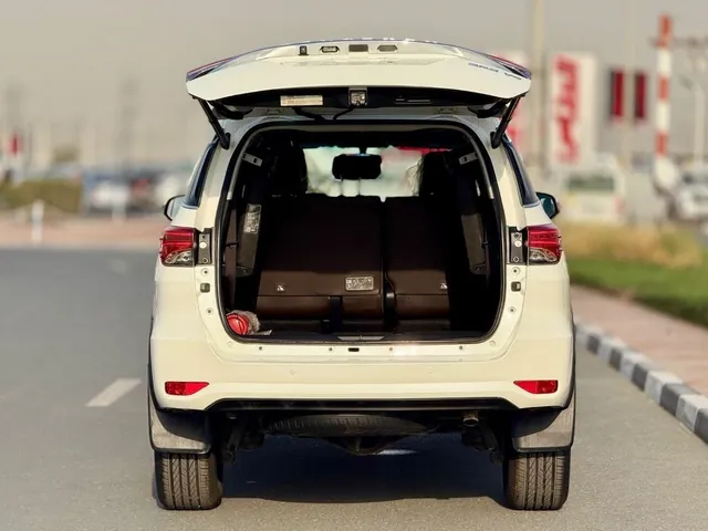 2018 Toyota Fortuner GXR 4.0, photo 8 of 10